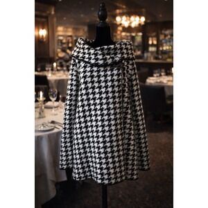 Ellen Tracy Black & White Houndstooth Cape Women Sz Med– Classic Old Money